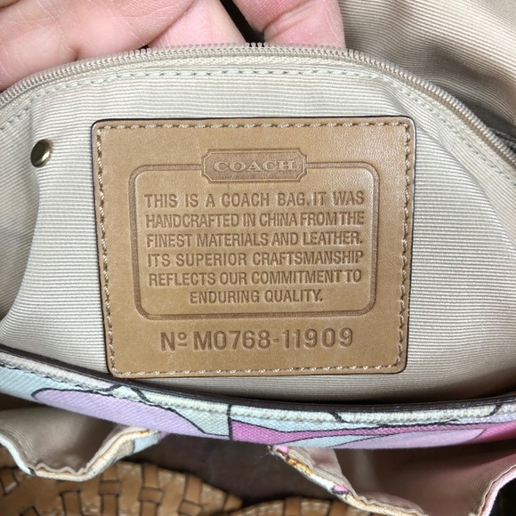Coach Shoulder Bag F190 - Picture 7 of 7